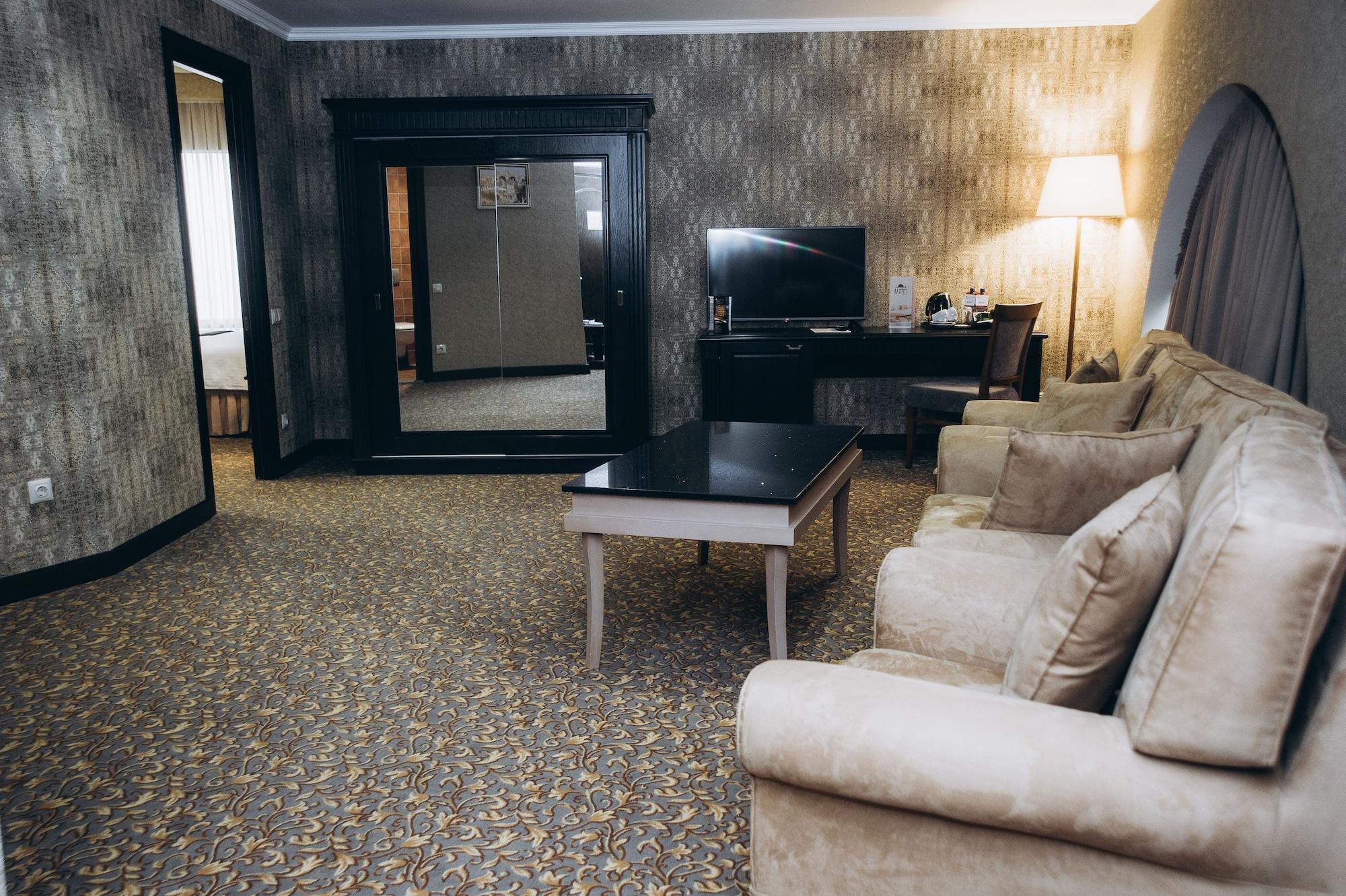 Colosseum Marina Hotel Batumi Eksteriør bilde