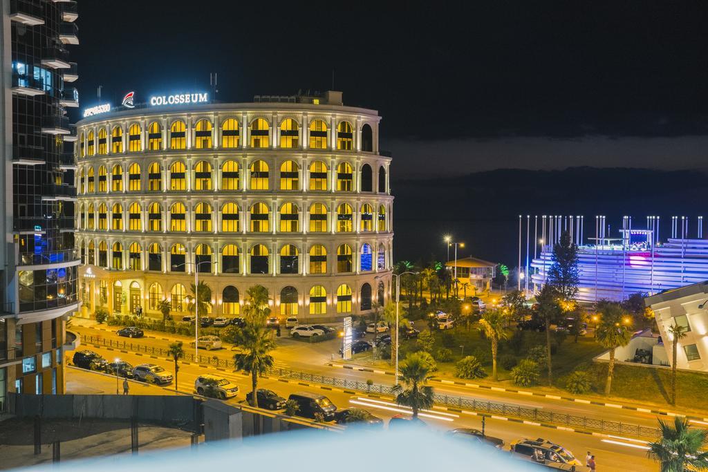 Colosseum Marina Hotel Batumi Eksteriør bilde